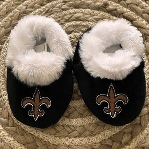Forever collectibles New Orleans Saints Baby Bootie Slipper 6-9 months sz. large